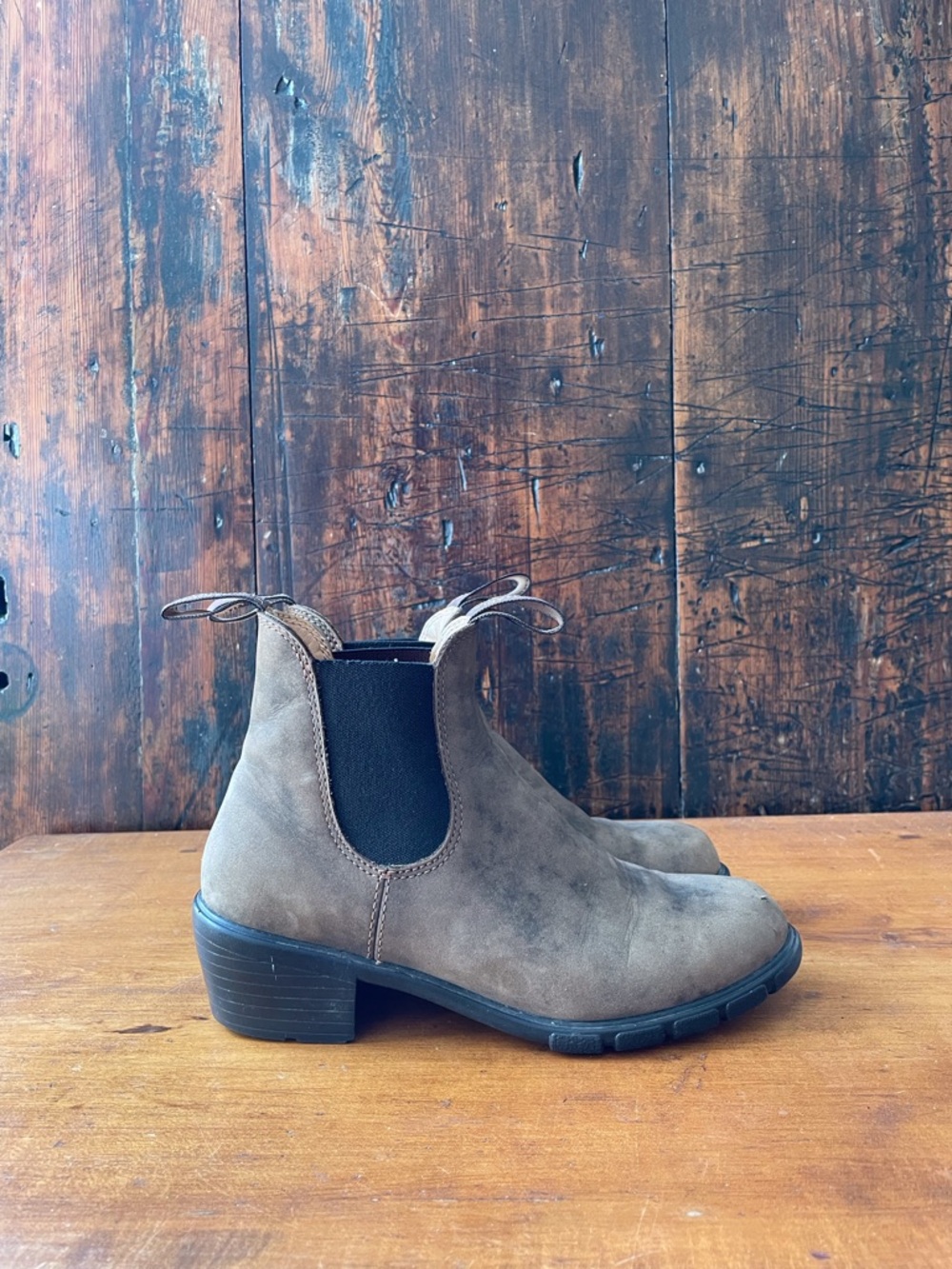 Blundstone 1677 Rustic Brown Chelsea Boots Women's 7.5 US - Picture 11 of 13